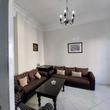 Cosy Art Deco Apart Welcome To James'S Казабланка Екстериор снимка